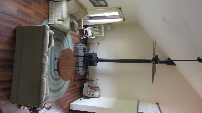 Living Room 1 768x432