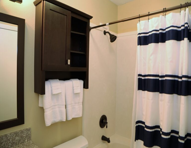 Master bath 2 3 768x595