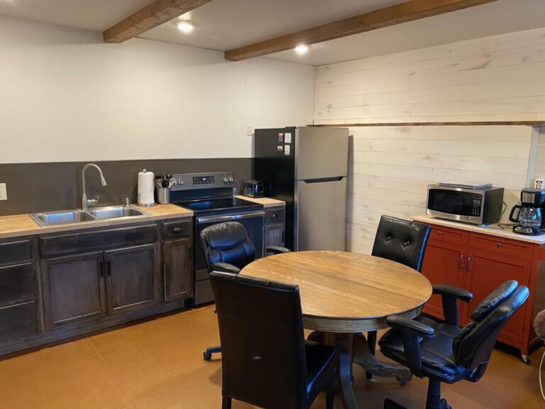 Dining area 9.4.22 1 768x576