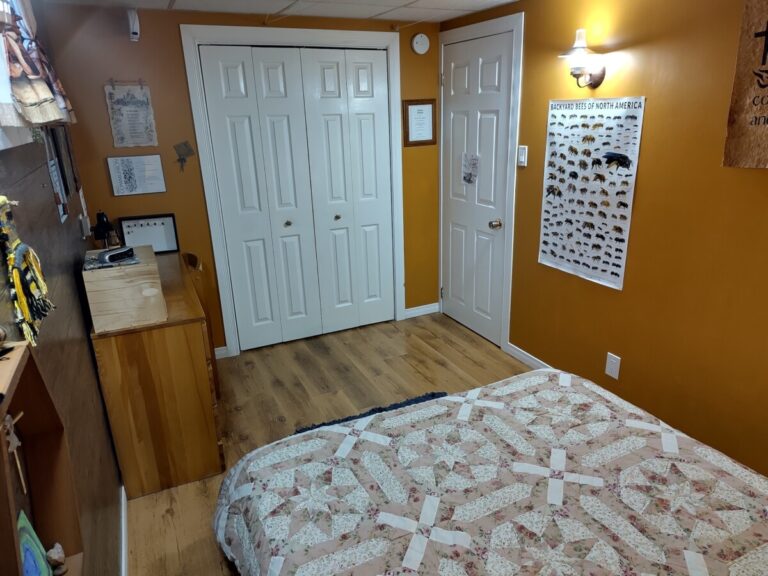 Devras bedroom 2 768x576